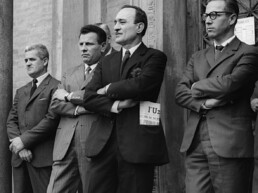 Ernesto Cattani, al centro della foto, durante una manifestazione sindacale